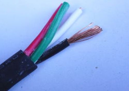 电工神技 如何剥电线外皮，既精准又不伤芯线？